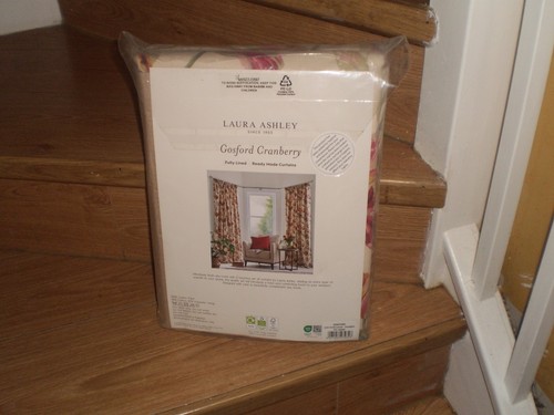 Laura ashley gosford - ashley,