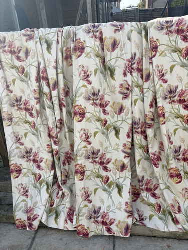 Laura ashley pencil - ashley, pleat