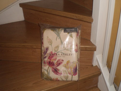 Laura ashley gosford cranberry - gosford,